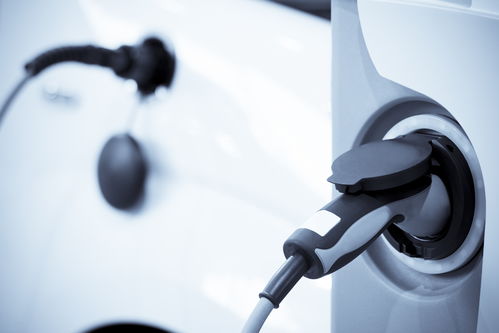 春節假期江蘇高速服務區充電難問題與汽車充電設備研發對策